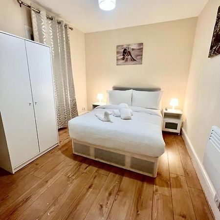 Studio Flat In Colliers Wood Apartment London Exterior photo